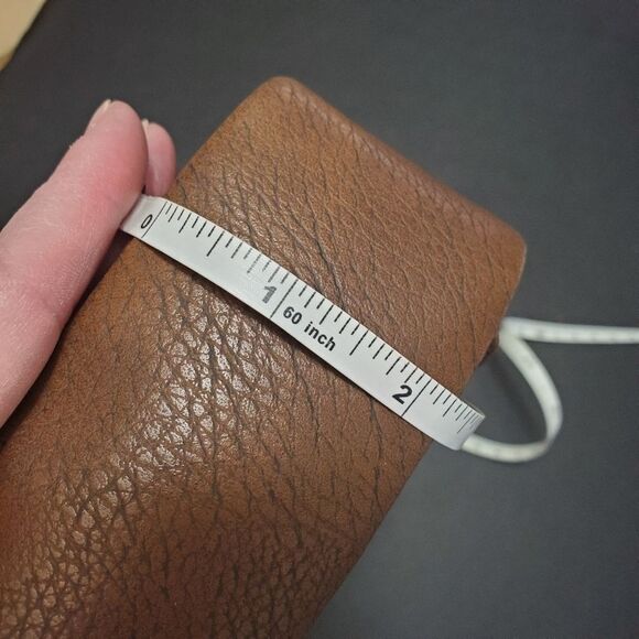 **Last Chance!! Final Sale** Weixier brown messenger bag - Picture 5 of 8